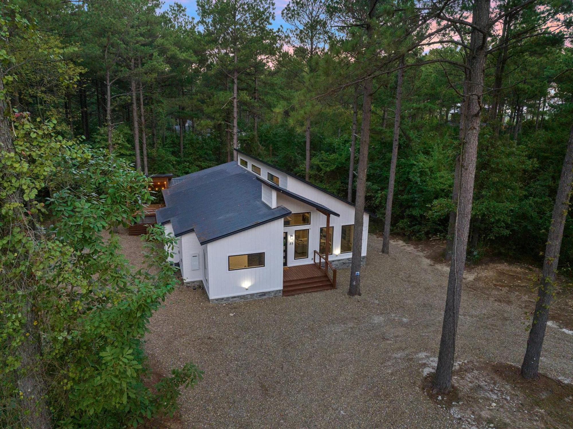 ברוקן בו Two Knights Luxury Cabin מראה חיצוני תמונה